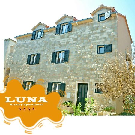 Apartment Luna Postira Esterno foto